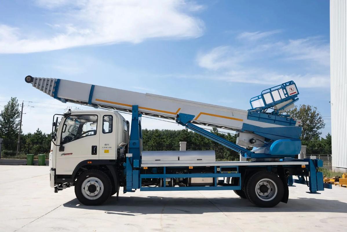 温州洞头云梯上料车租赁费用